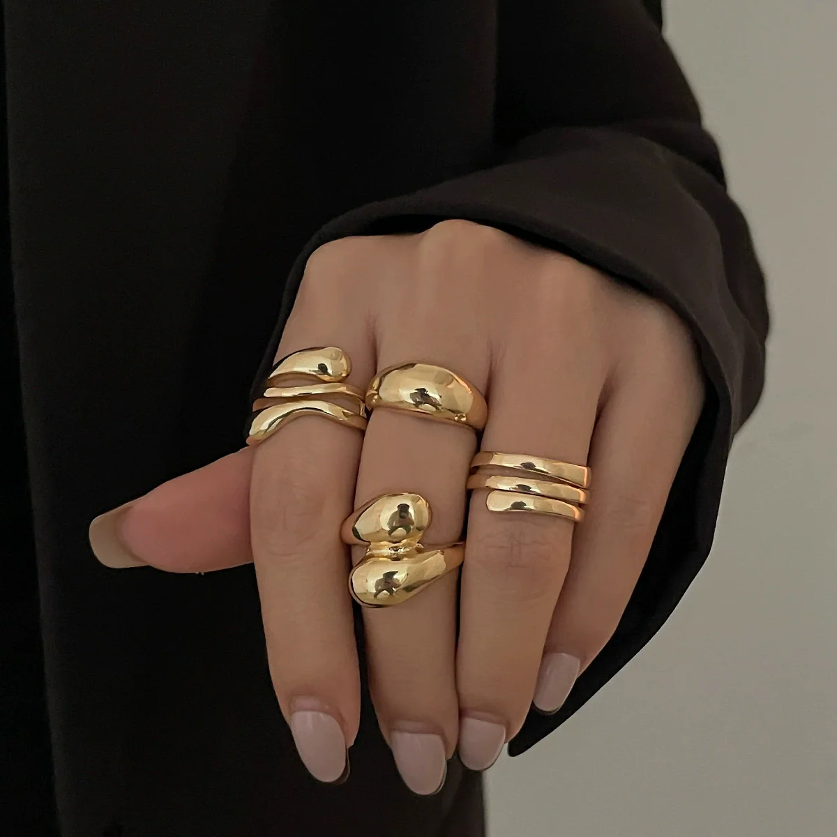 Metal Geometric Square Mirror Electroplated Spring Bracelet For Women - Image 10