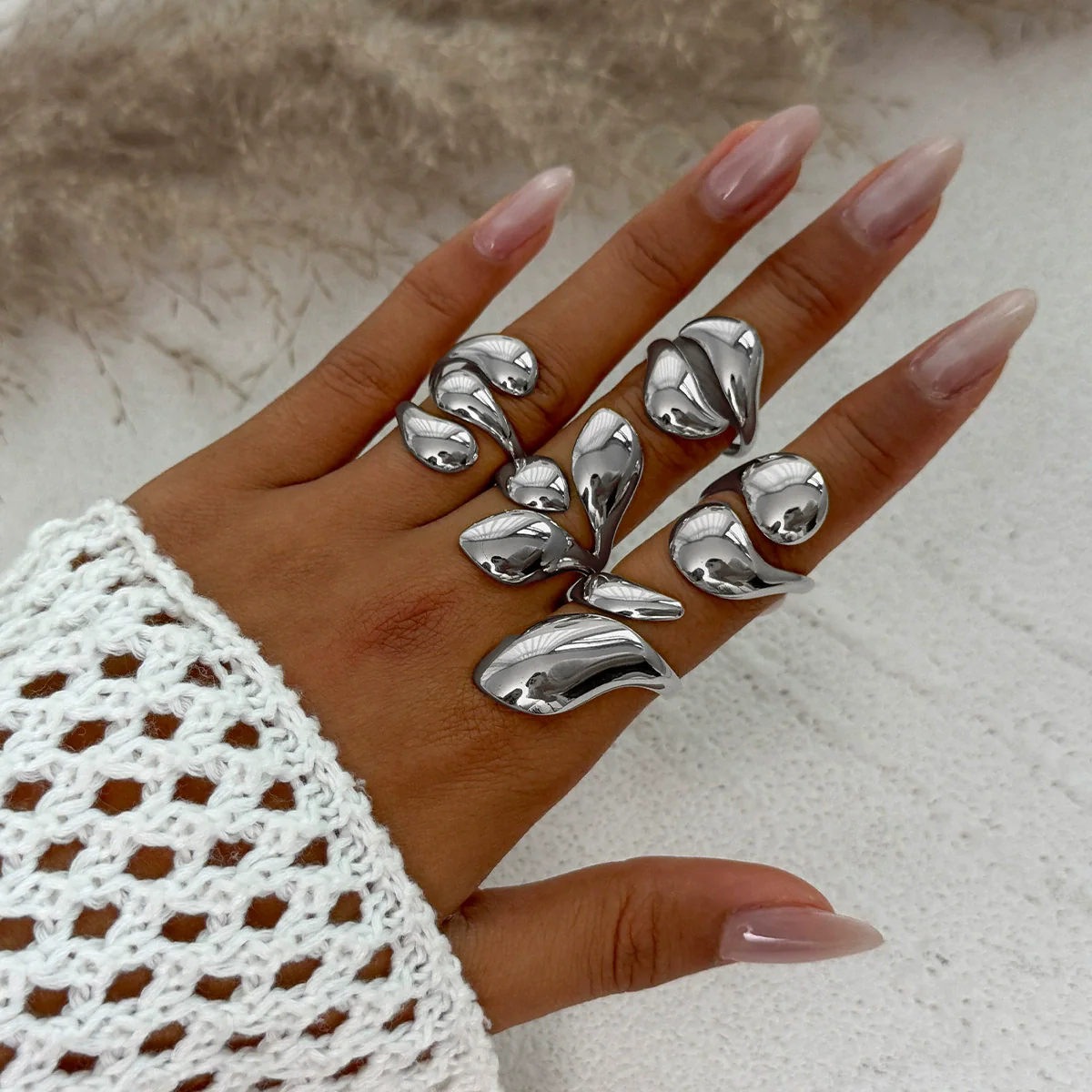 Metal Geometric Water Drop Hug Ring Set For Women With Electroplating Style - Image 15