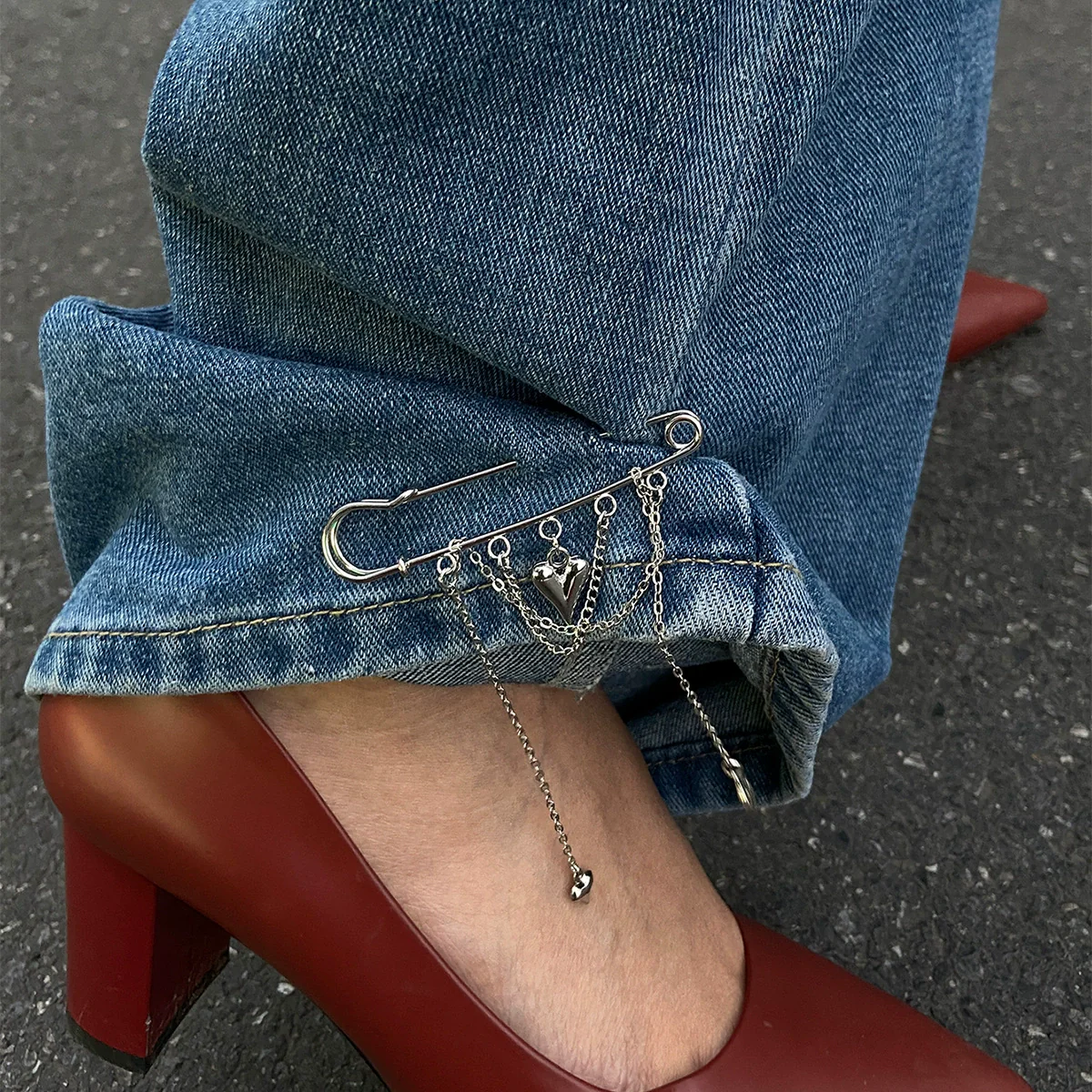 Metal Heartshaped Pendant Trouser Leg Chain Decoration Shortening Pin Brooch For Women Casual Style