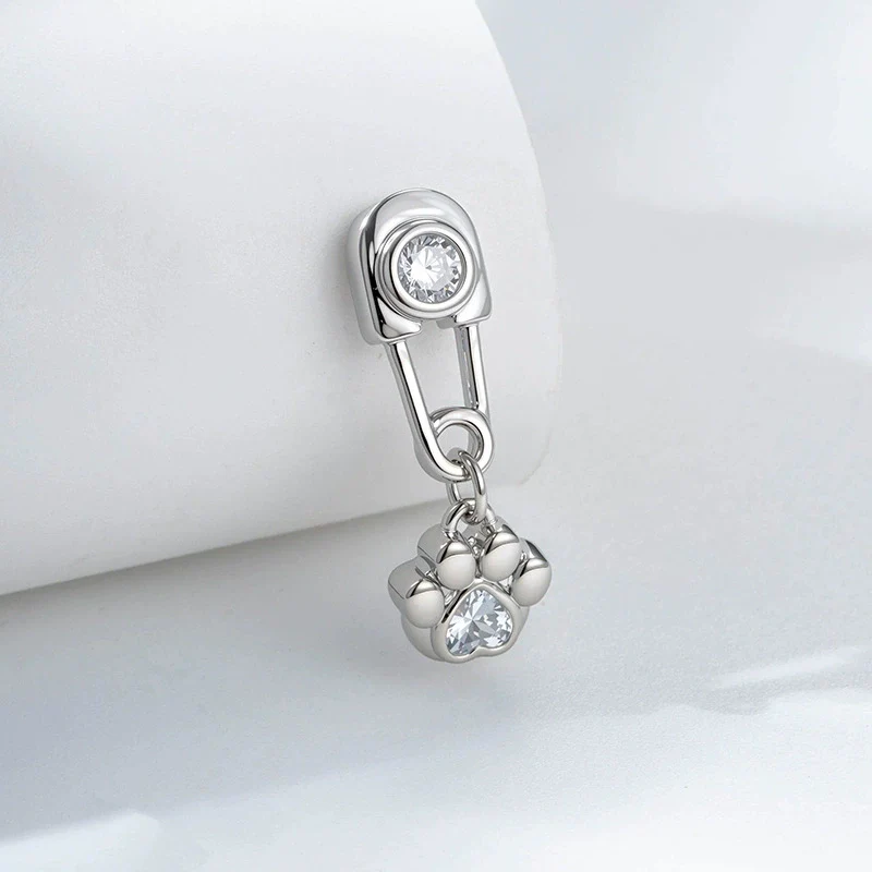 Metal Paper Clip Cat Claw Pendant Cartilage Earrings With Zirconia For Women - Image 2
