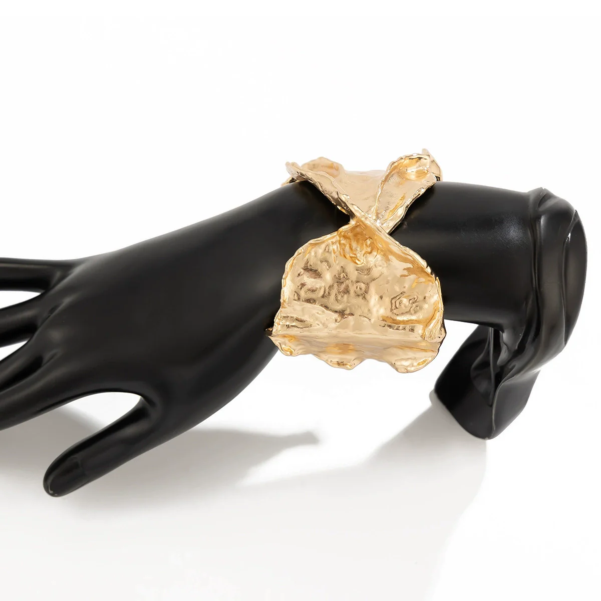 Metal Threedimensional Leaf Open Bracelet With Electroplating Design - Image 5