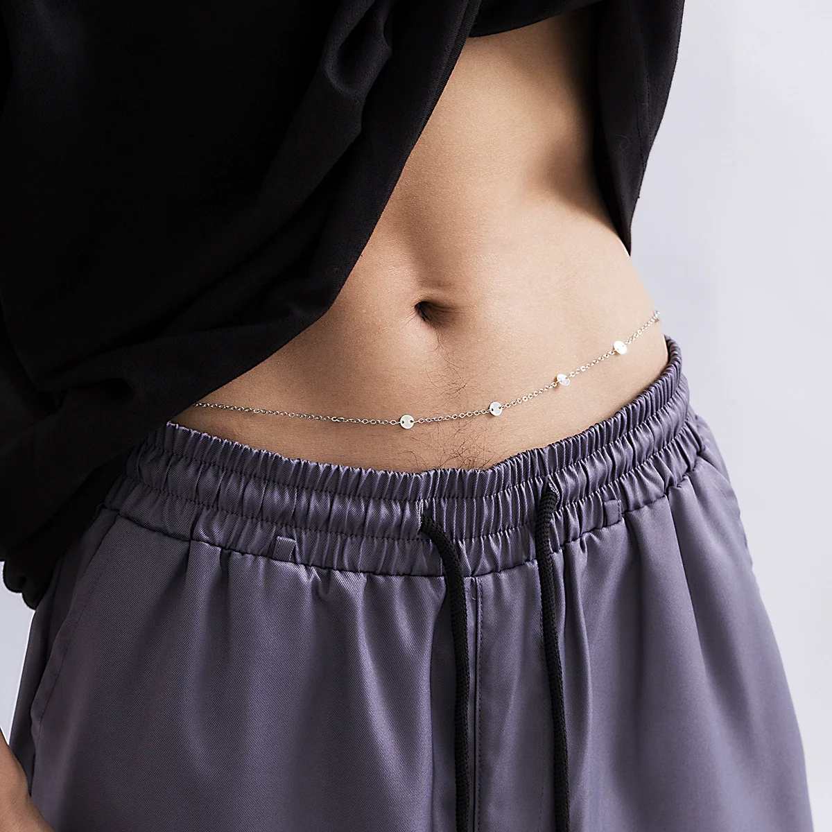 Metal Waist Chain Simple Hollow Sequin Punk Geometric Single Circle Stitching Men's Body Chain - Image 3