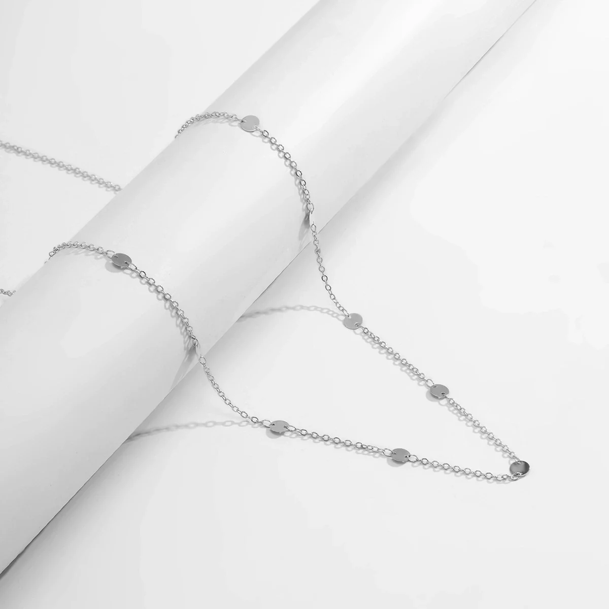 Metal Waist Chain Simple Hollow Sequin Punk Geometric Single Circle Stitching Men's Body Chain - Image 4