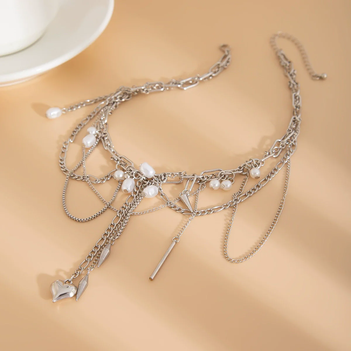 Necklace Metal Rivet Love Pendant Tassel Iron Chain Alloy Imitation Pearl Stainless Steel Ribbed Pendant Heart Shape Geometric Electroplating - Image 4