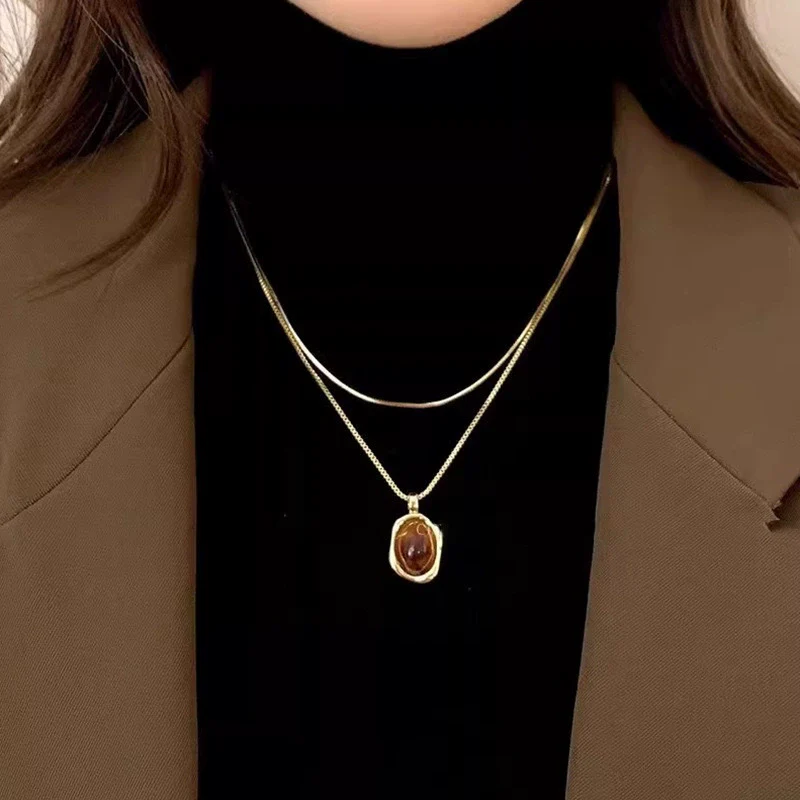Necklace Pendant Women's Titanium Steel Alloy Geometric Electroplating Imitation Tiger Eye Clavicle Chain Light Luxury Niche Highend Sense Allmatch Internet Celebrity Accessories