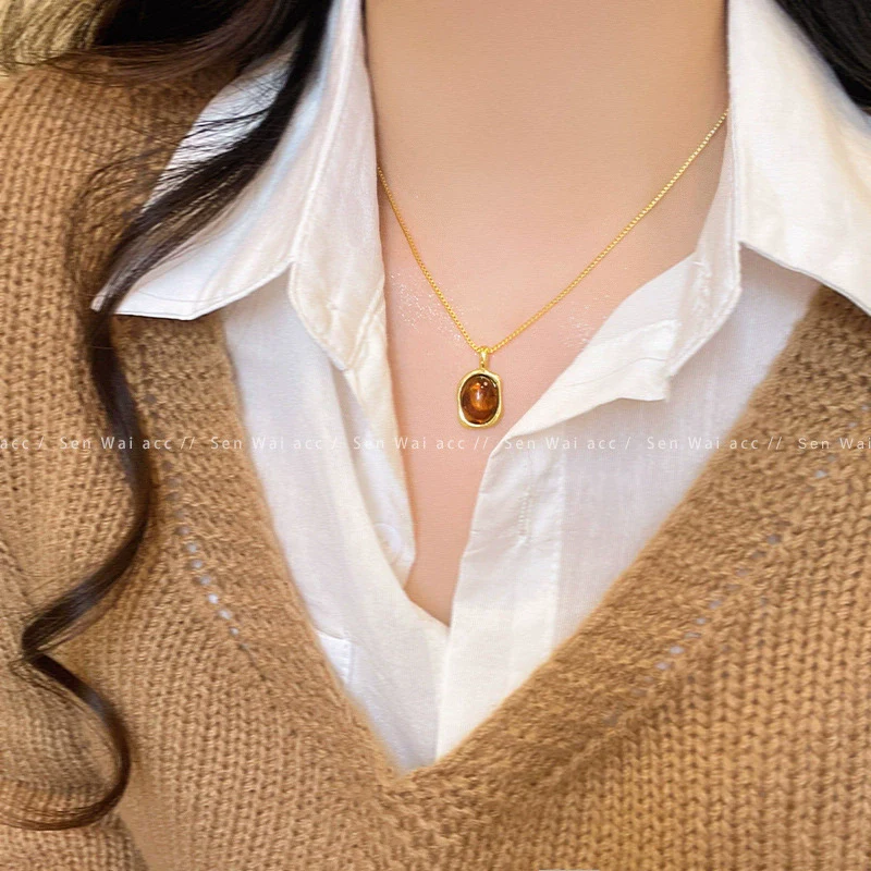 Necklace Pendant Women's Titanium Steel Alloy Geometric Electroplating Imitation Tiger Eye Clavicle Chain Light Luxury Niche Highend Sense Allmatch Internet Celebrity Accessories - Image 3
