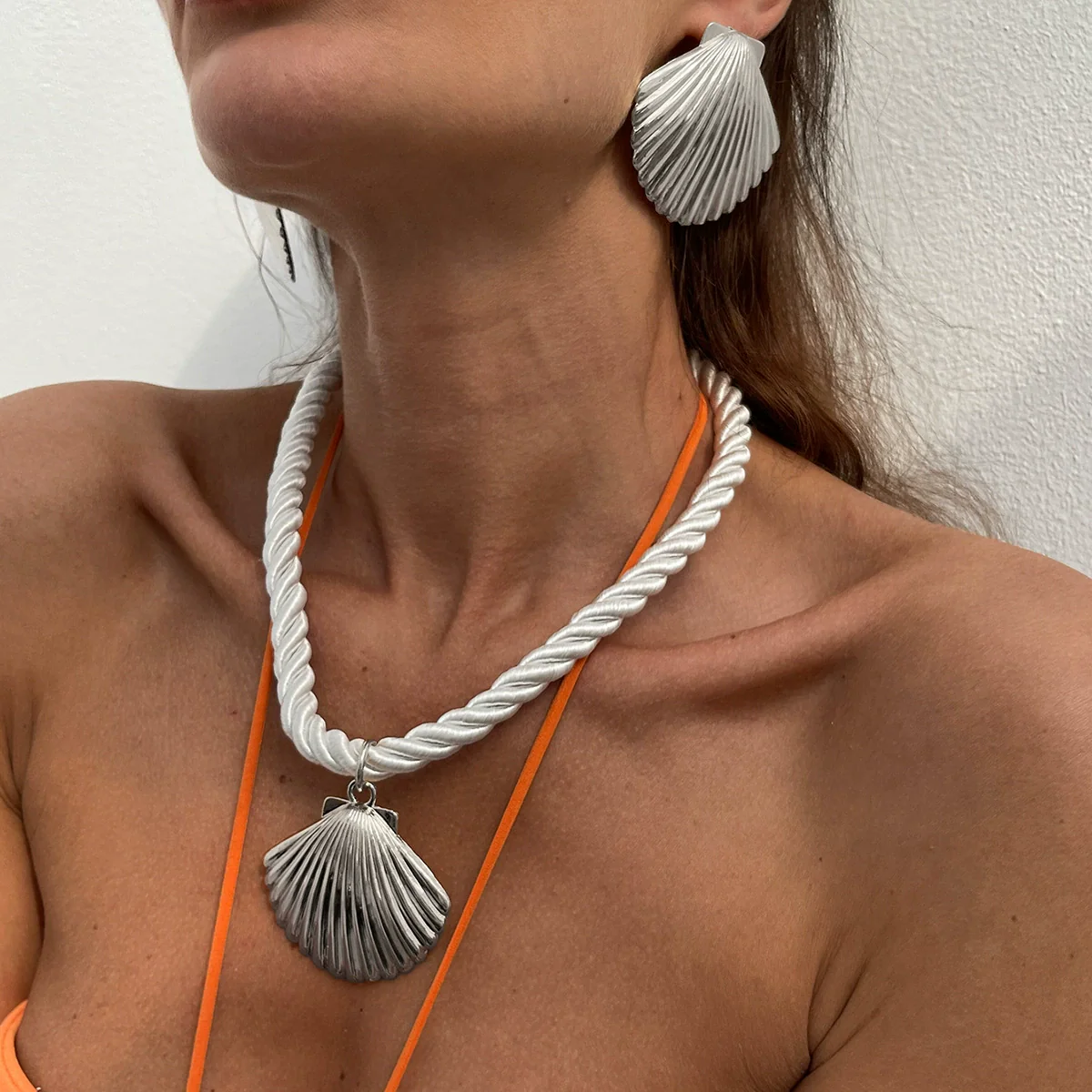Necklace Ropealloy Geometric Pattern Electroplating Metal Fan Shell Pendant Women - Image 3