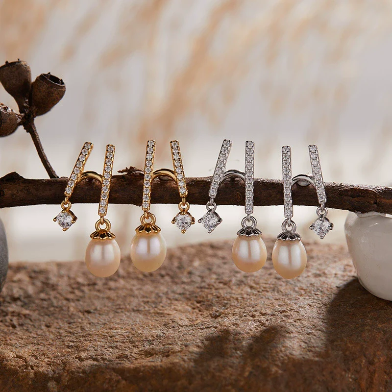 Pearl And S925 Sterling Silver Earrings Light Luxury Geometric Style With Gems - Image 3
