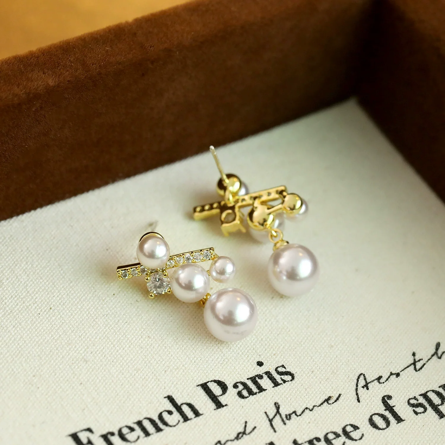 Pearl And Zircon Earrings For Women Copper Material Geometric Style Electroplated - Image 3