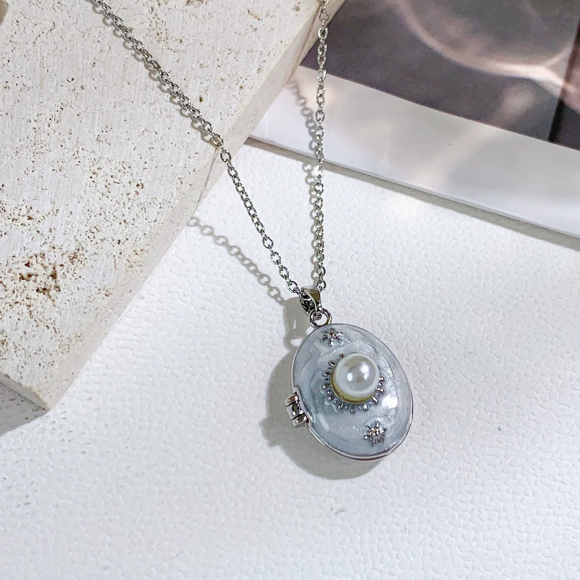 Pearl Star Oval Photo Box Necklace Copper Titanium Steel Real Gold Plated Sweet Style Women's Accessories - Image 7