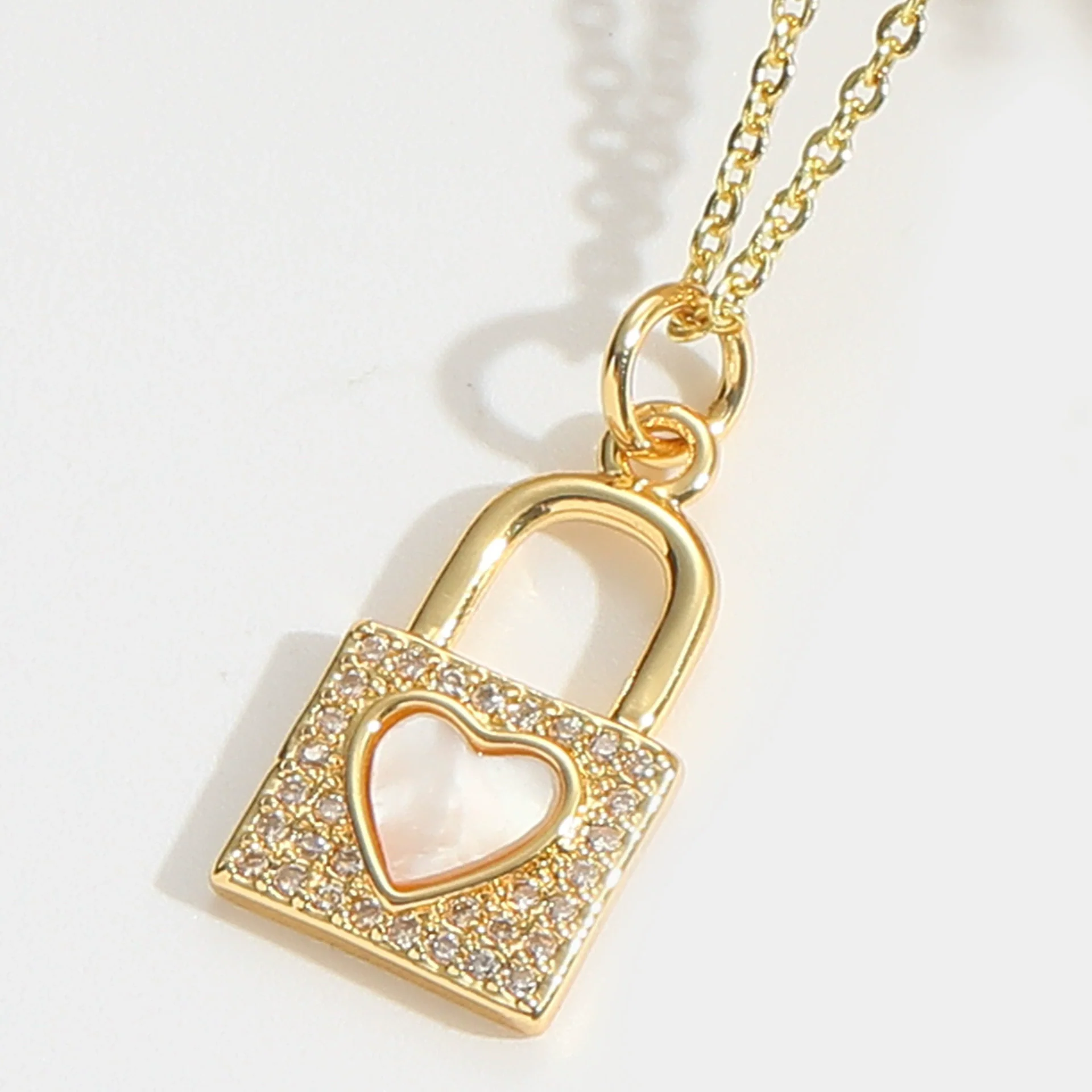 Pendant Clavicle Chain Women Retro Motherofpearl Zircon Inlaid Love Lock Shape Cross Design Copper Electroplating Geometric - Image 10