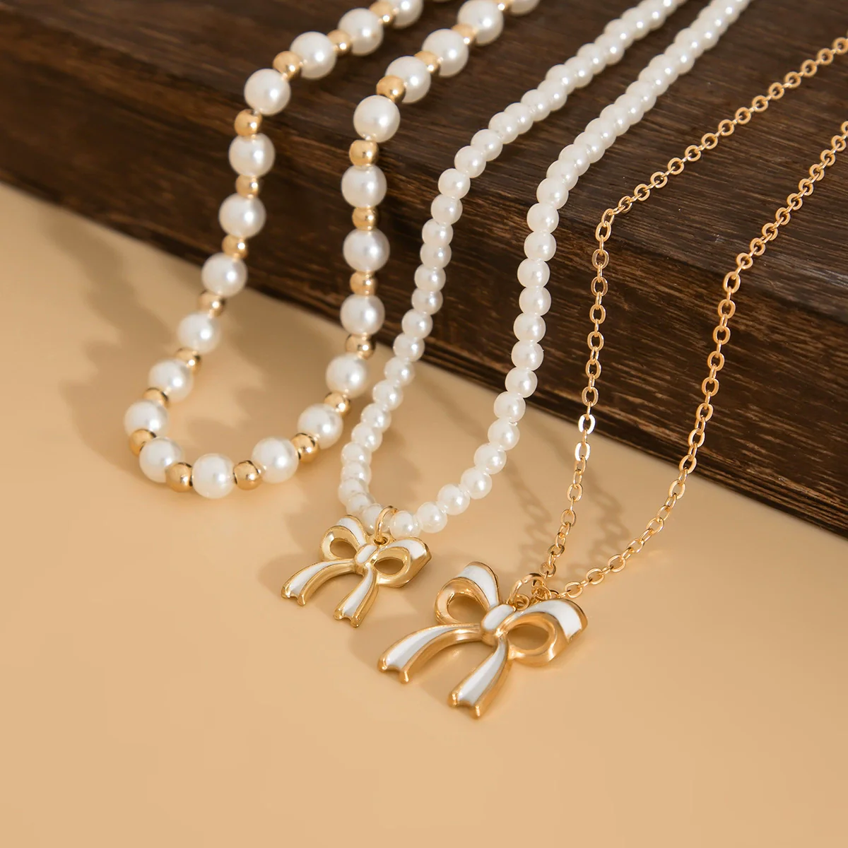 Pendant Necklace Alloy Imitation Pearl Bow Shape Electroplating For Women - Image 3