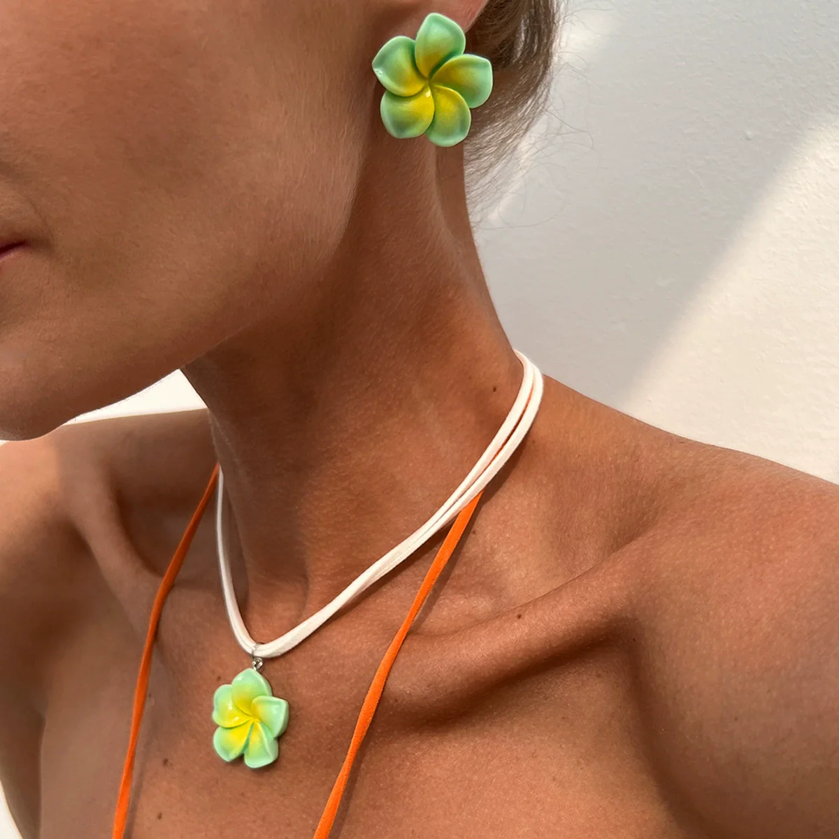 Pendant Necklace Flower Flannel Dripping Oil Clavicle Chain - Image 3