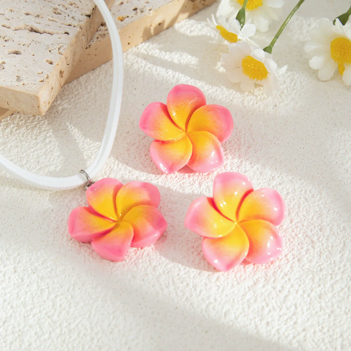 Pendant Necklace Flower Flannel Dripping Oil Clavicle Chain - Image 4