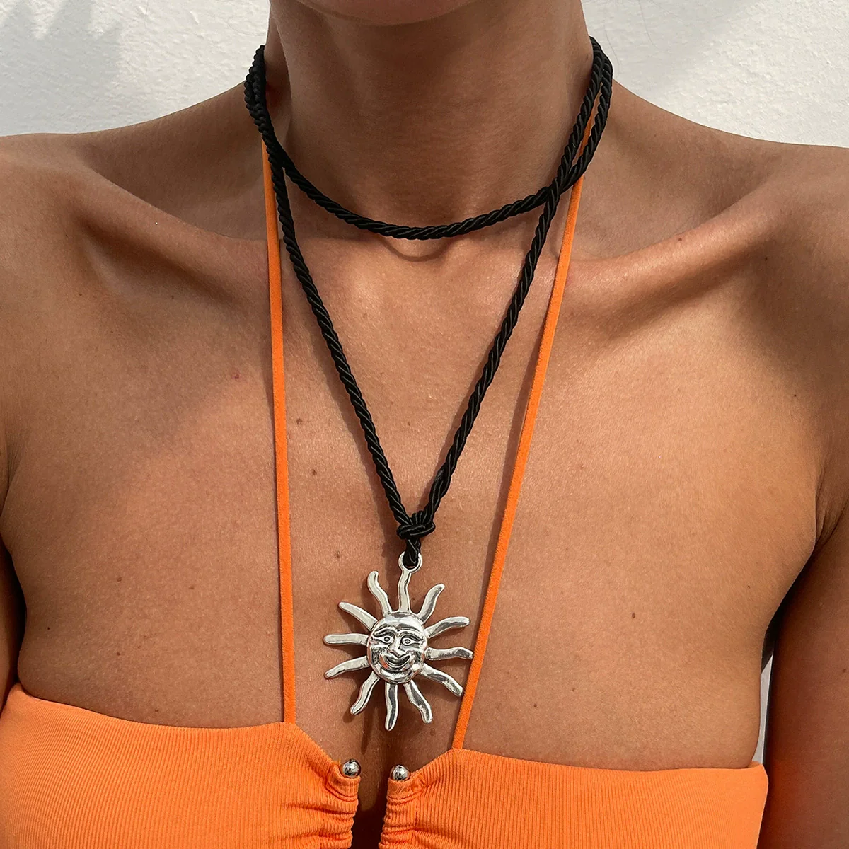 Pendant Necklace Metal Alloy Rope Geometric Sunflower Face Retro Electroplating For Women - Image 2