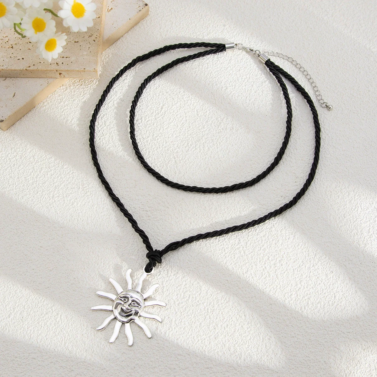 Pendant Necklace Metal Alloy Rope Geometric Sunflower Face Retro Electroplating For Women - Image 4