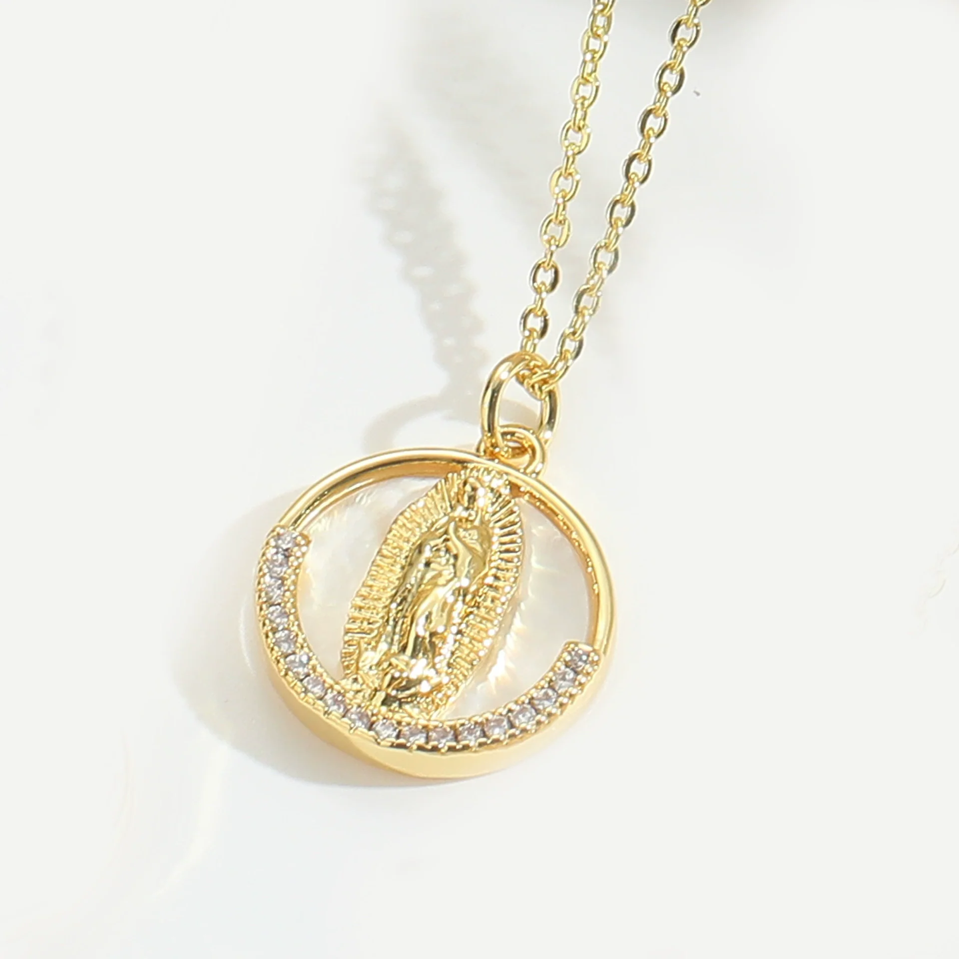 Pendant Necklace Starfish Animal Zodiac Copper Mixed Gemstone Setting Electroplating O Word Chain Design - Image 8
