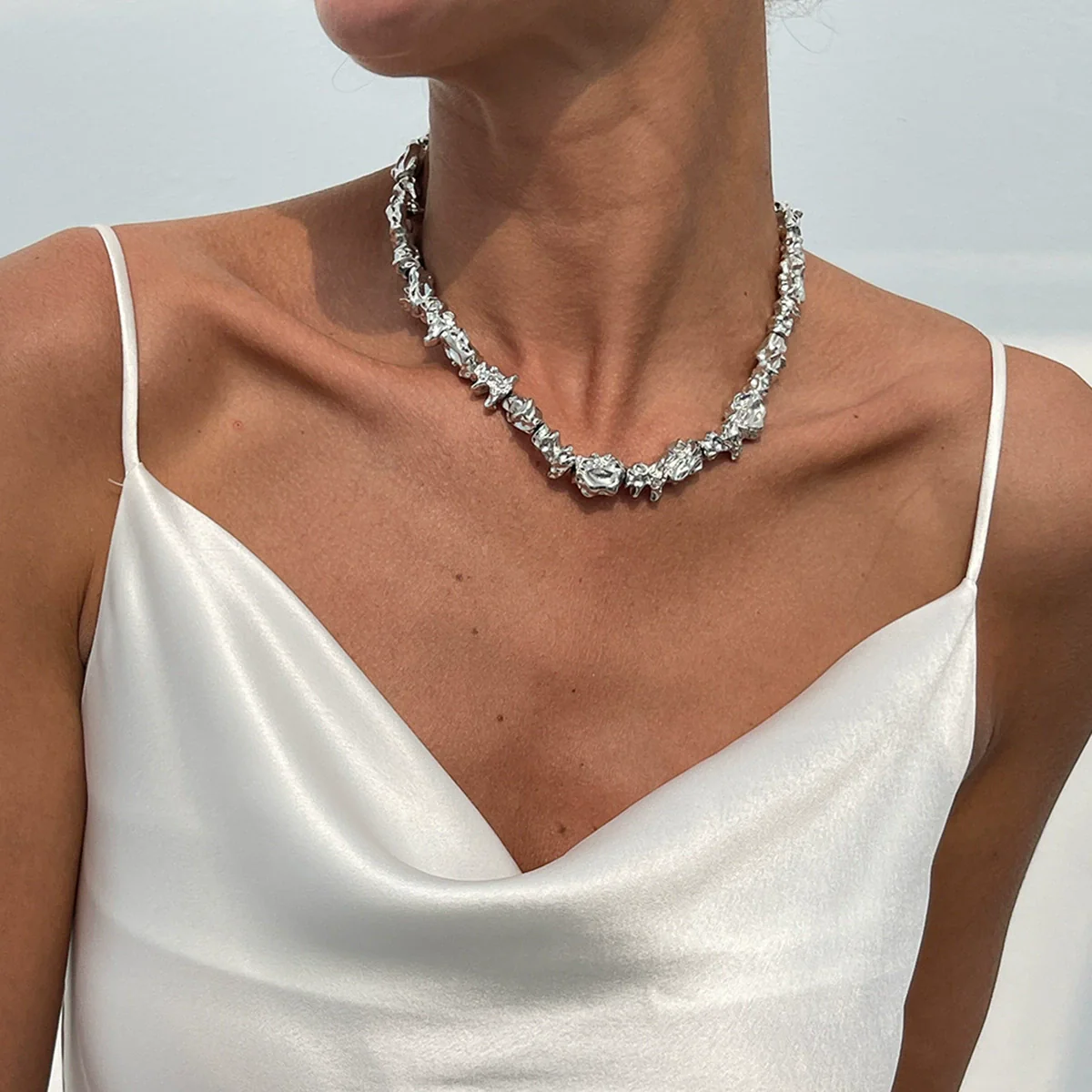 Punk Style Metal Geometric Fold Necklace For Women With Electroplating - Image 7
