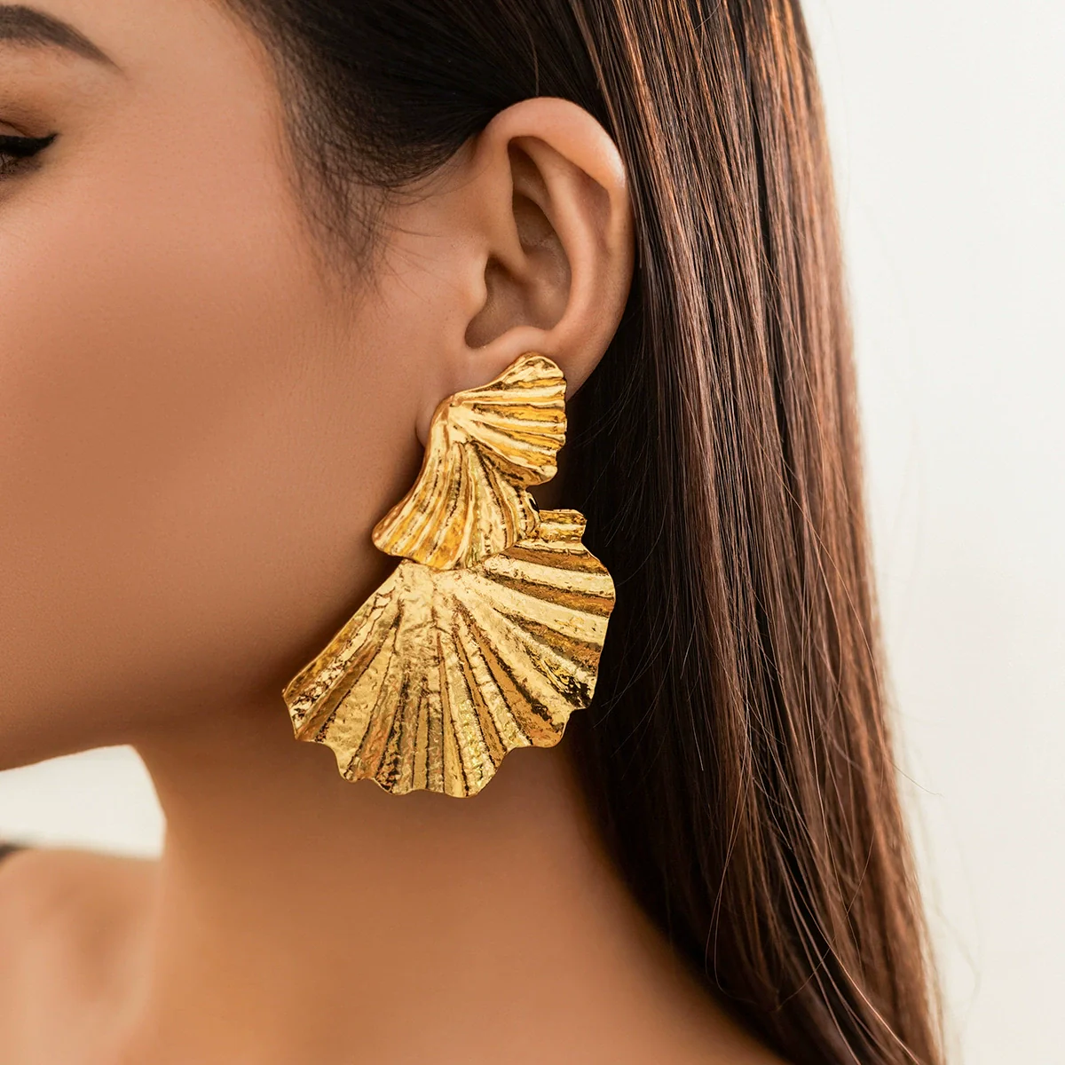 Punk Style Zinc Alloy Leaf Earrings For Women With Electroplating - Image 6
