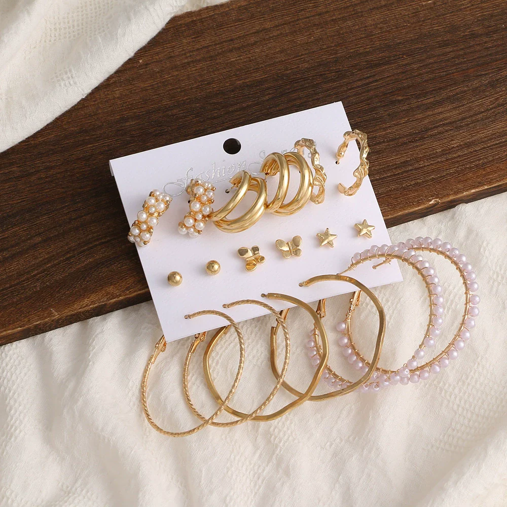Retro Diamondencrusted Crystal Alloy Geometric Women's Earrings Set With Microinlay - Image 3
