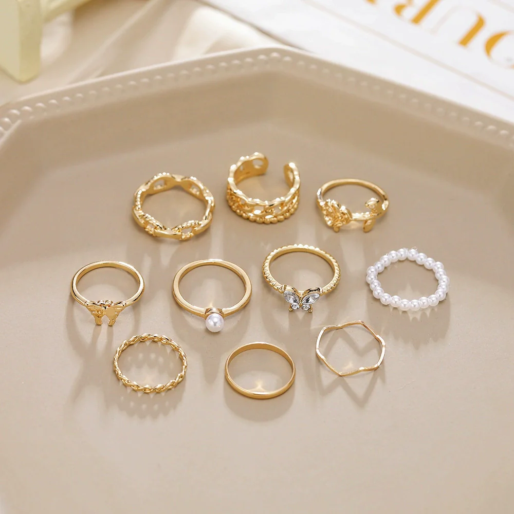 Retro European Style Alloy Ring With Gold Diamond Butterfly Pearl Hollow Geometric Design And Electroplating Treatment - Image 4