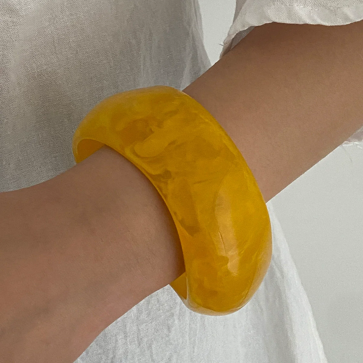 Retro Geometric Glossy Resin And Acrylic Wide Bracelet With Electroplating - Image 7