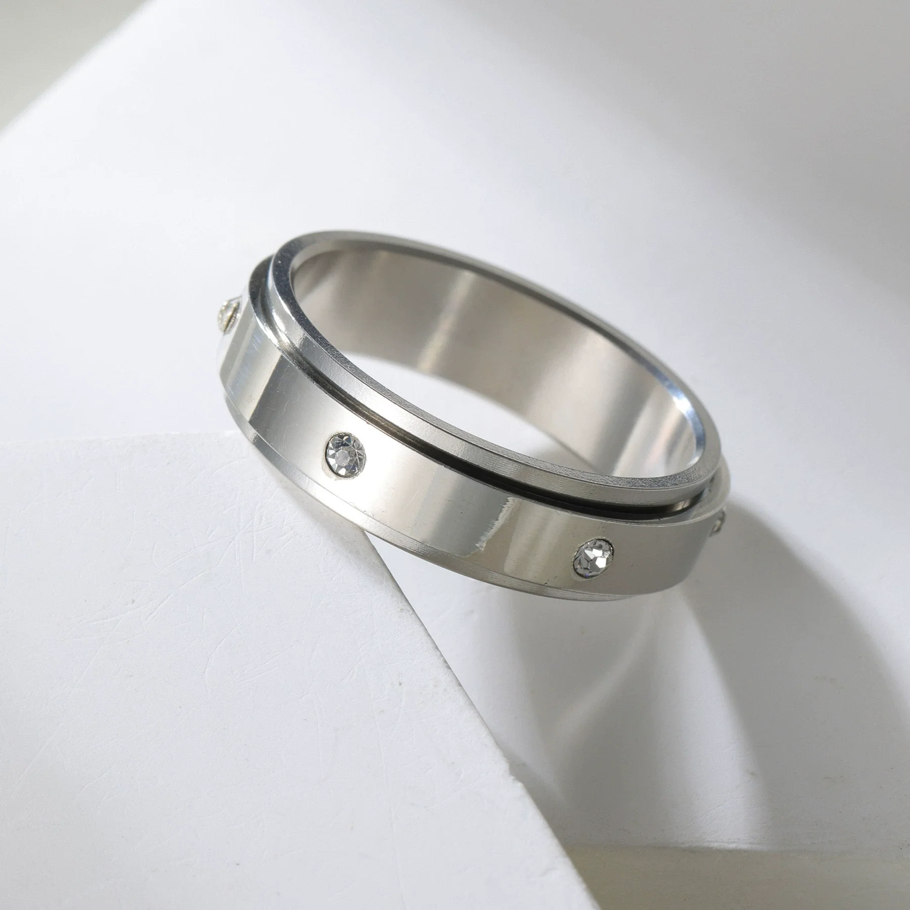 Rotating Decompression Ring Titanium Steel Geometric Electroplated Luxury Microinlaid For Women And Unisex - Image 2
