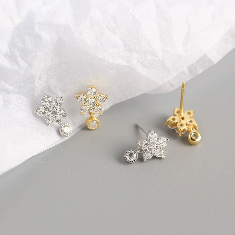 S925 Sterling Silver Snowflake And Flower Patterned Earrings With Electroplating Treatment For Women - Image 3