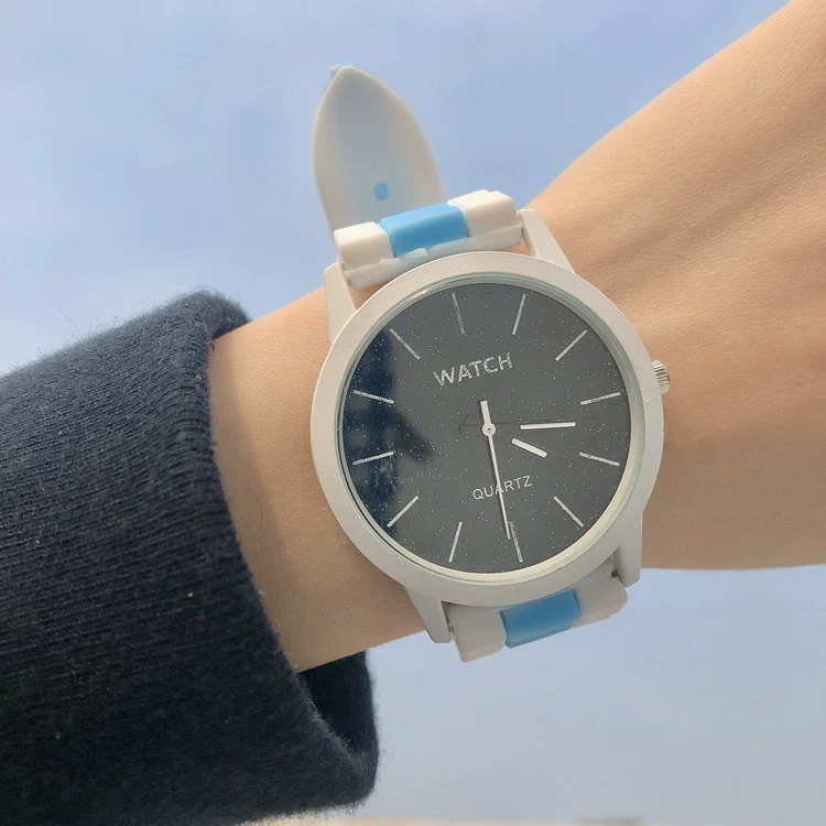 Silicone Band Watch Alloy Case Round Dial Casual Style - Image 5