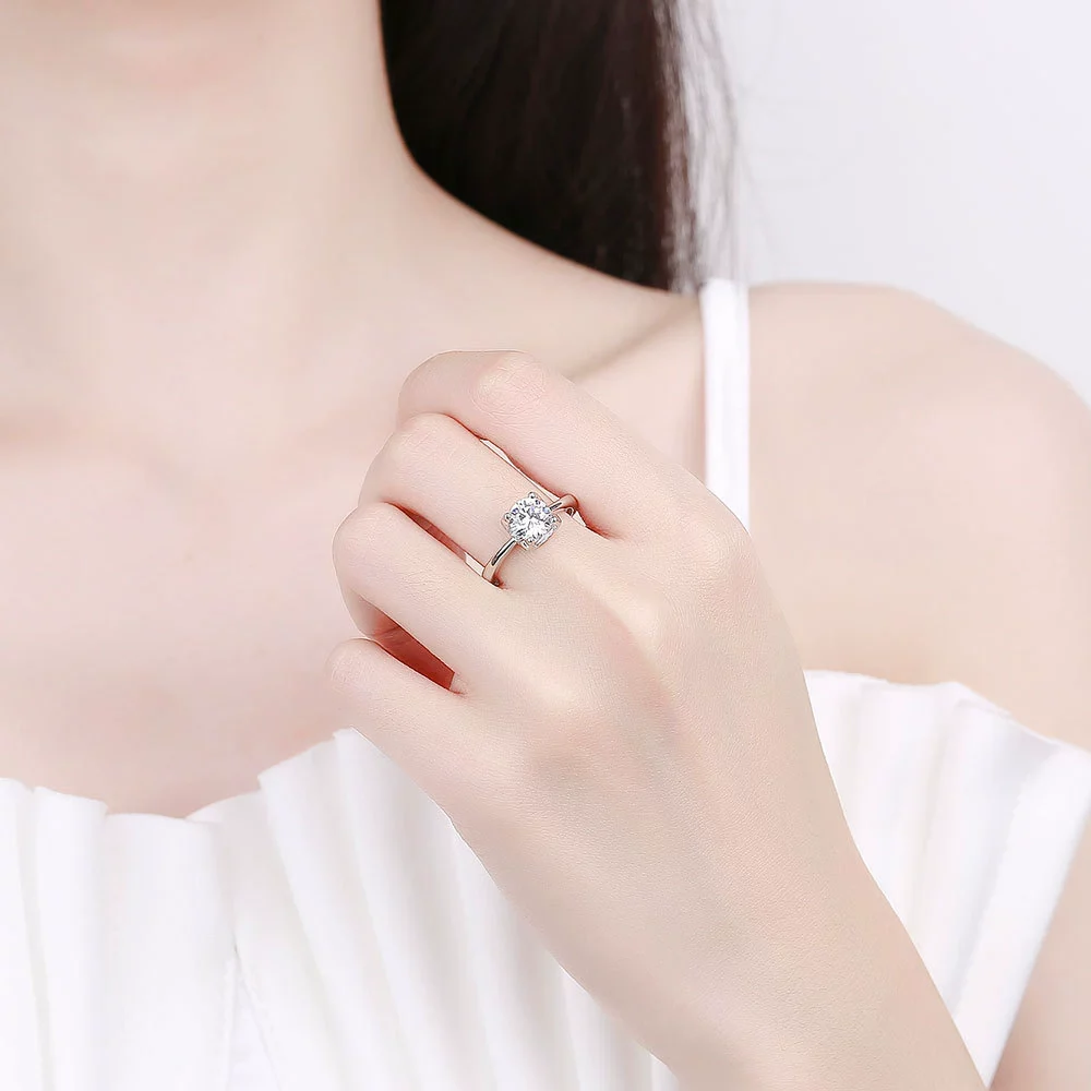 Silver Ushaped Cow Head Ring For Ladies With Geometric Pattern And Electroplating Treatment - Image 2