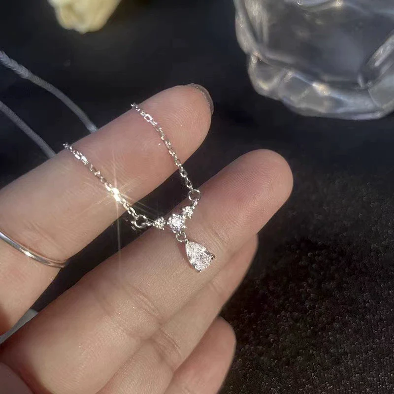 Silver Water Drop Shape Zircon Clavicle Necklace Retro Simple Design