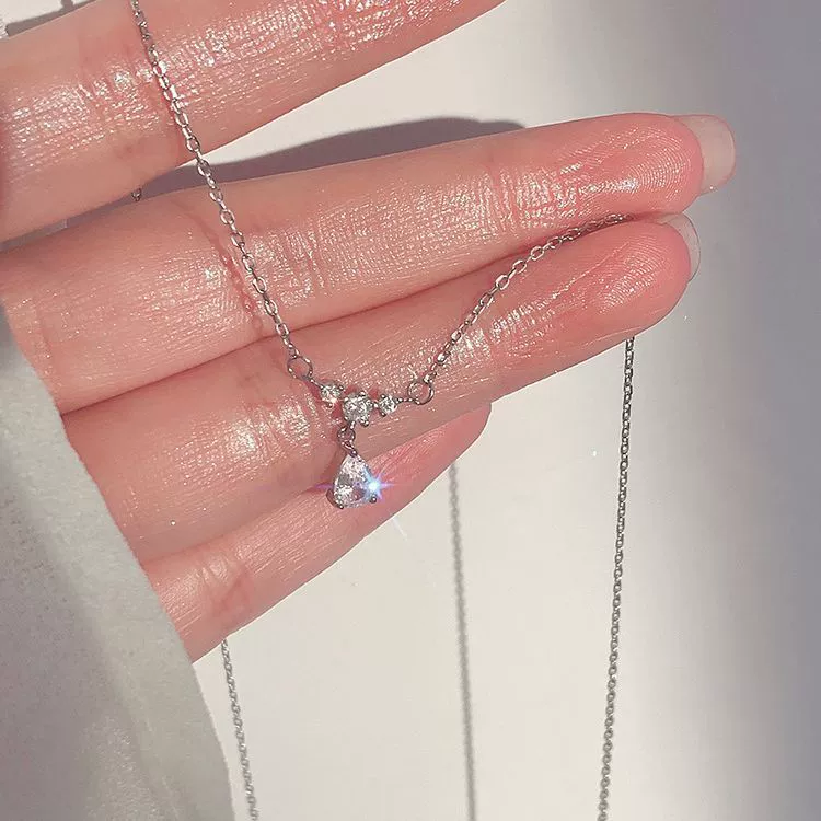 Silver Water Drop Shape Zircon Clavicle Necklace Retro Simple Design - Image 2