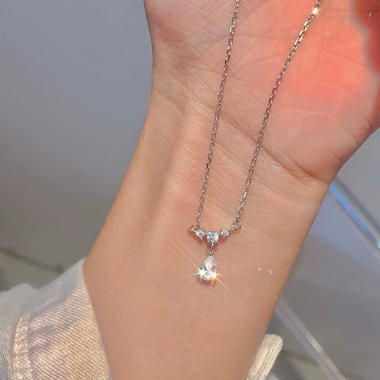 Silver Water Drop Shape Zircon Clavicle Necklace Retro Simple Design - Image 3