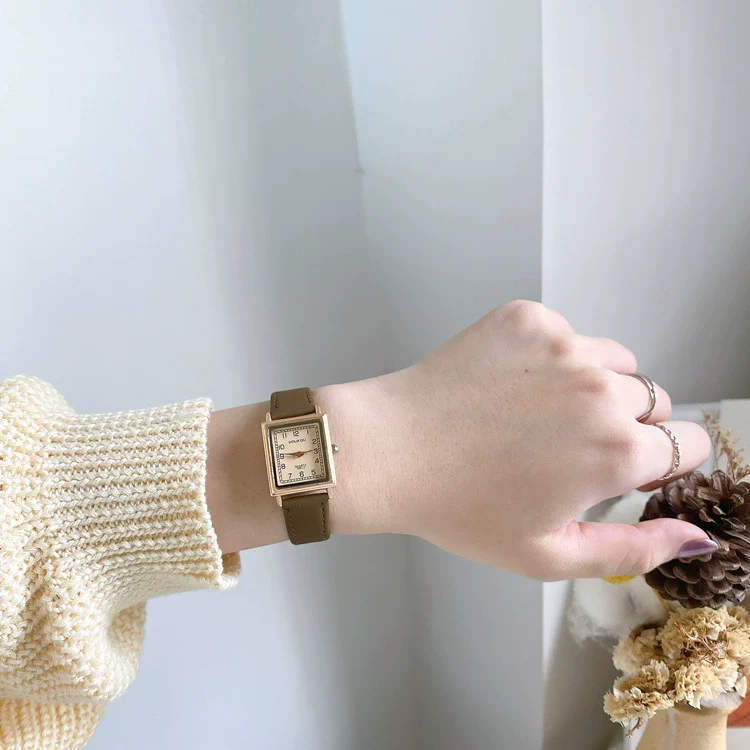 Square Women's Watch Alloy Case Ordinary Glass Mirror Thin Belt Small Dial Retro Leisure Style - Image 10