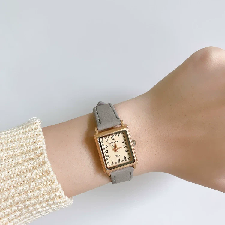 Square Women's Watch Alloy Case Ordinary Glass Mirror Thin Belt Small Dial Retro Leisure Style - Image 9