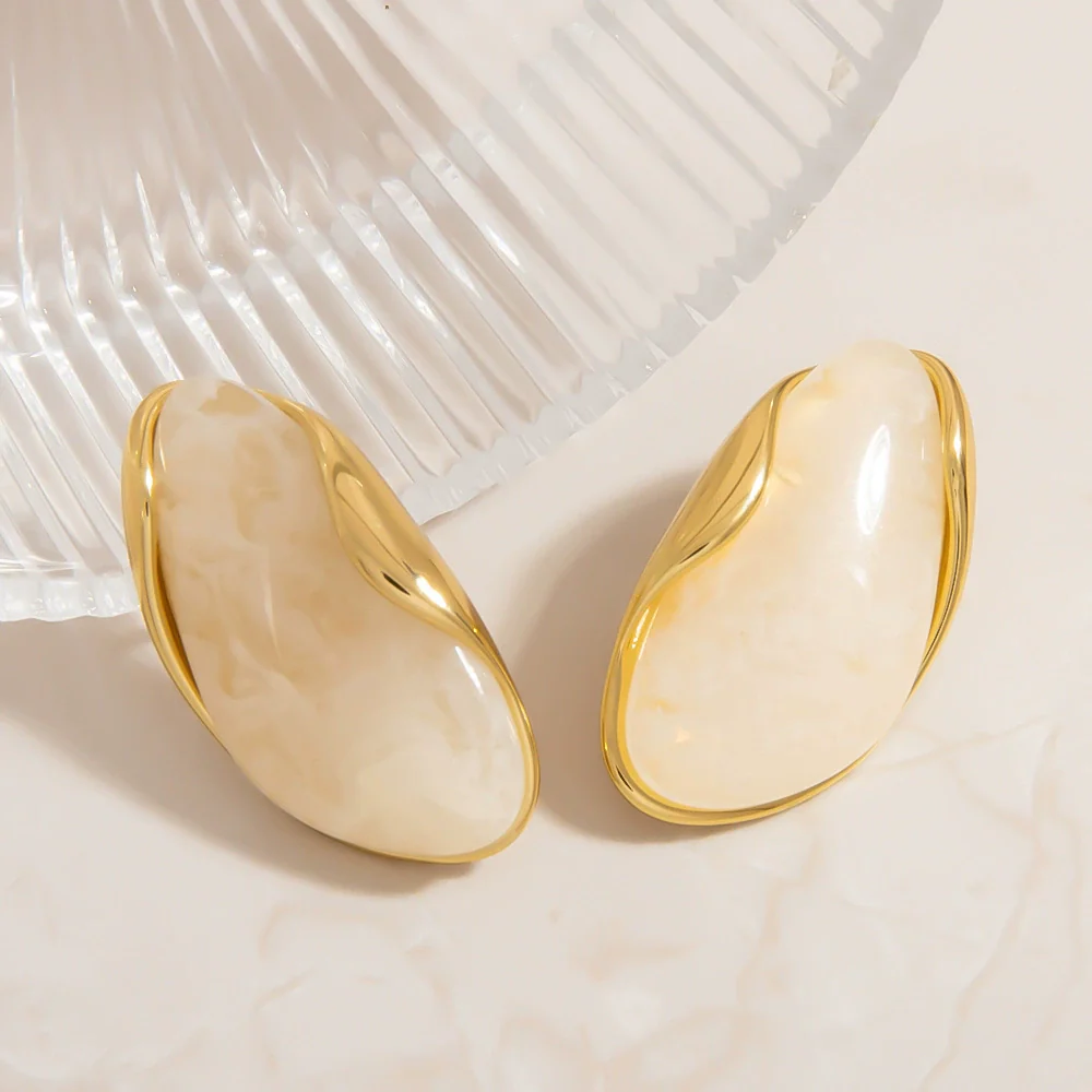 Stainless Steel Geometric Fashion Minimalist Electroplated Earrings - Image 3