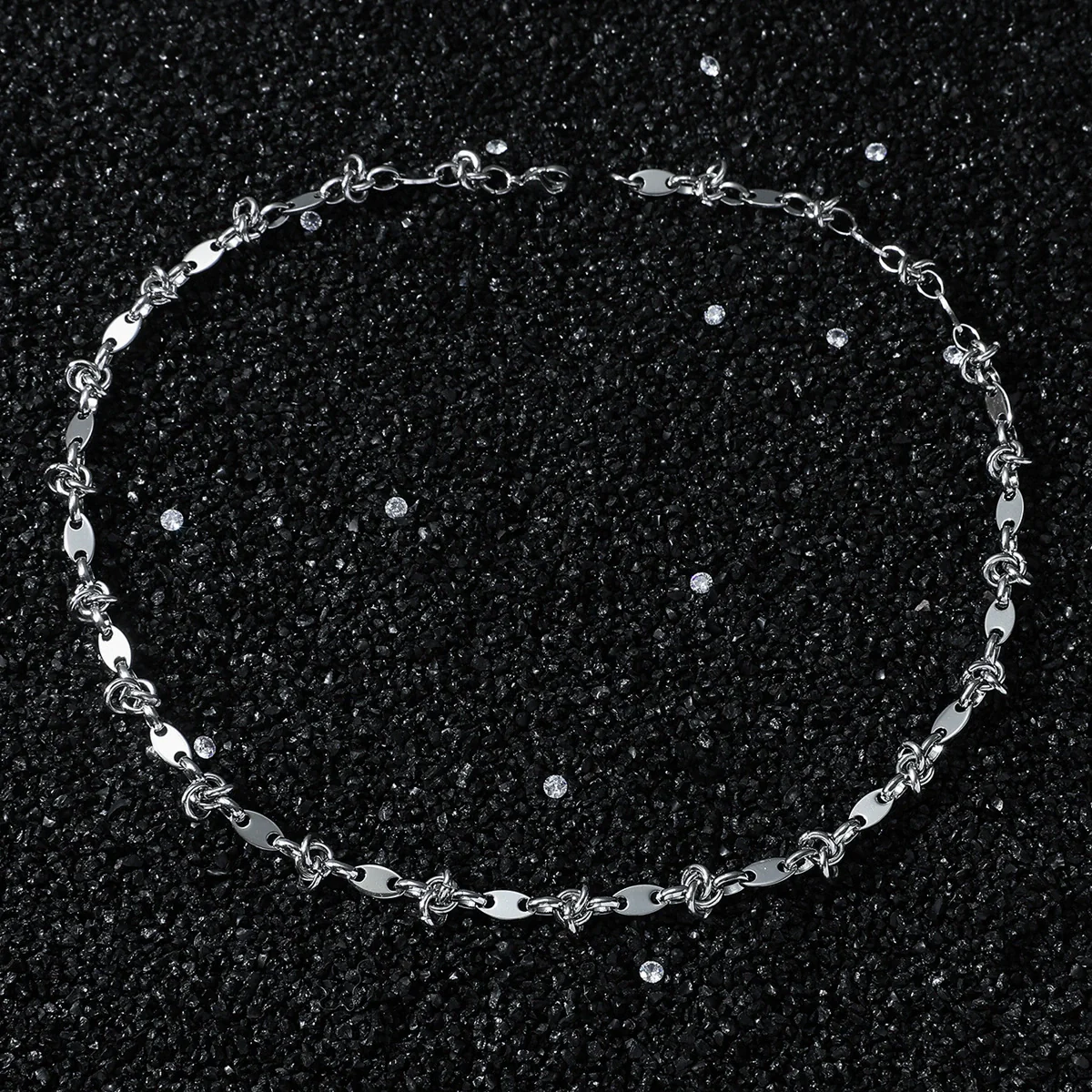 Stainless Steel Geometric Pig Nose Buckle Cuban Chain Necklace With Polishing Treatment Hiphop Style - Image 3
