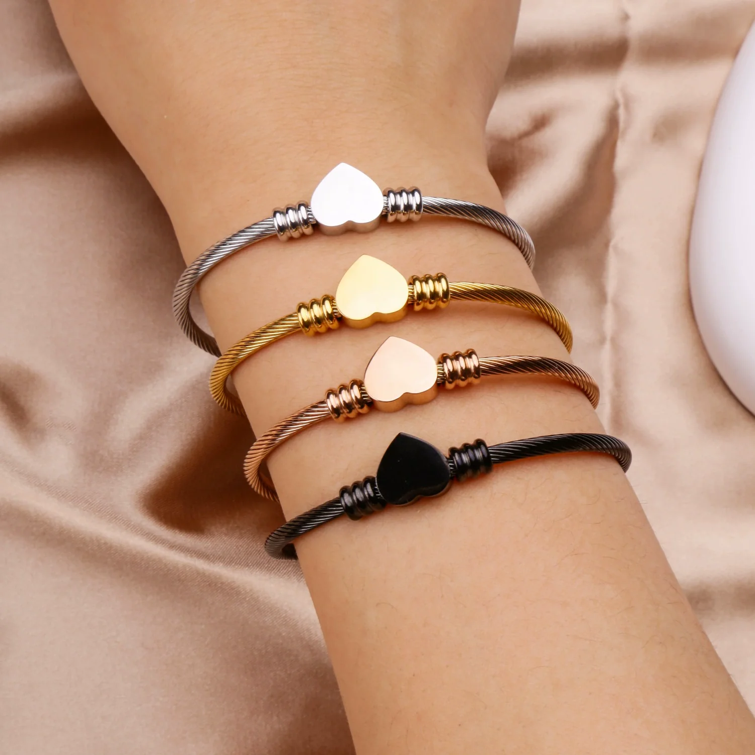 Stainless Steel Heartshaped Braided Bracelet Jewelry Electroplating - Image 2