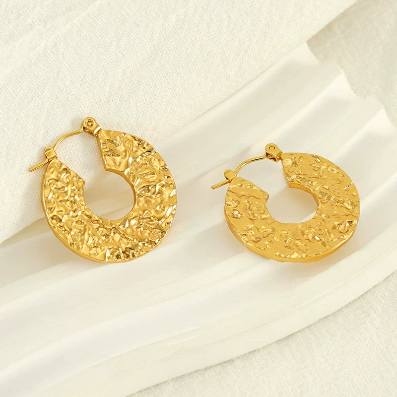 316L Stainless Steel Heartshaped Geometric Earrings For Women - Image 2
