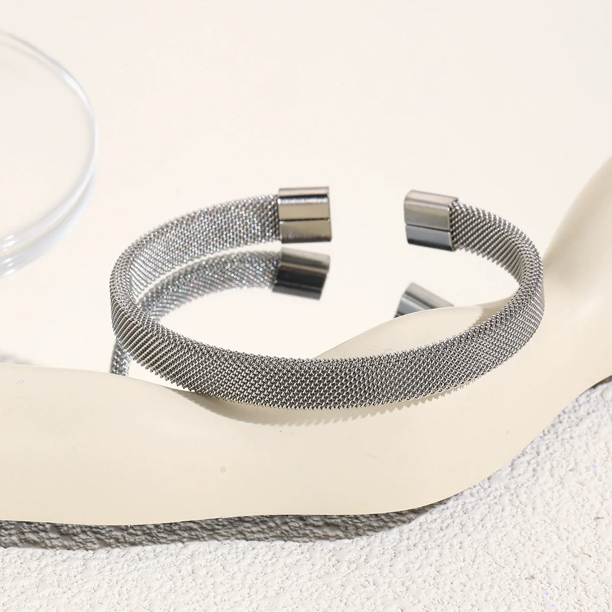 Stainless Steel Mesh Double Row Braided Bracelet With Magnet Buckle And Electroplating - Image 2
