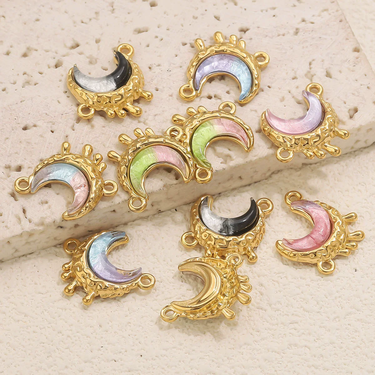 Stainless Steel Moon Shape Pendant Necklace Accessories Electroplated - Image 3