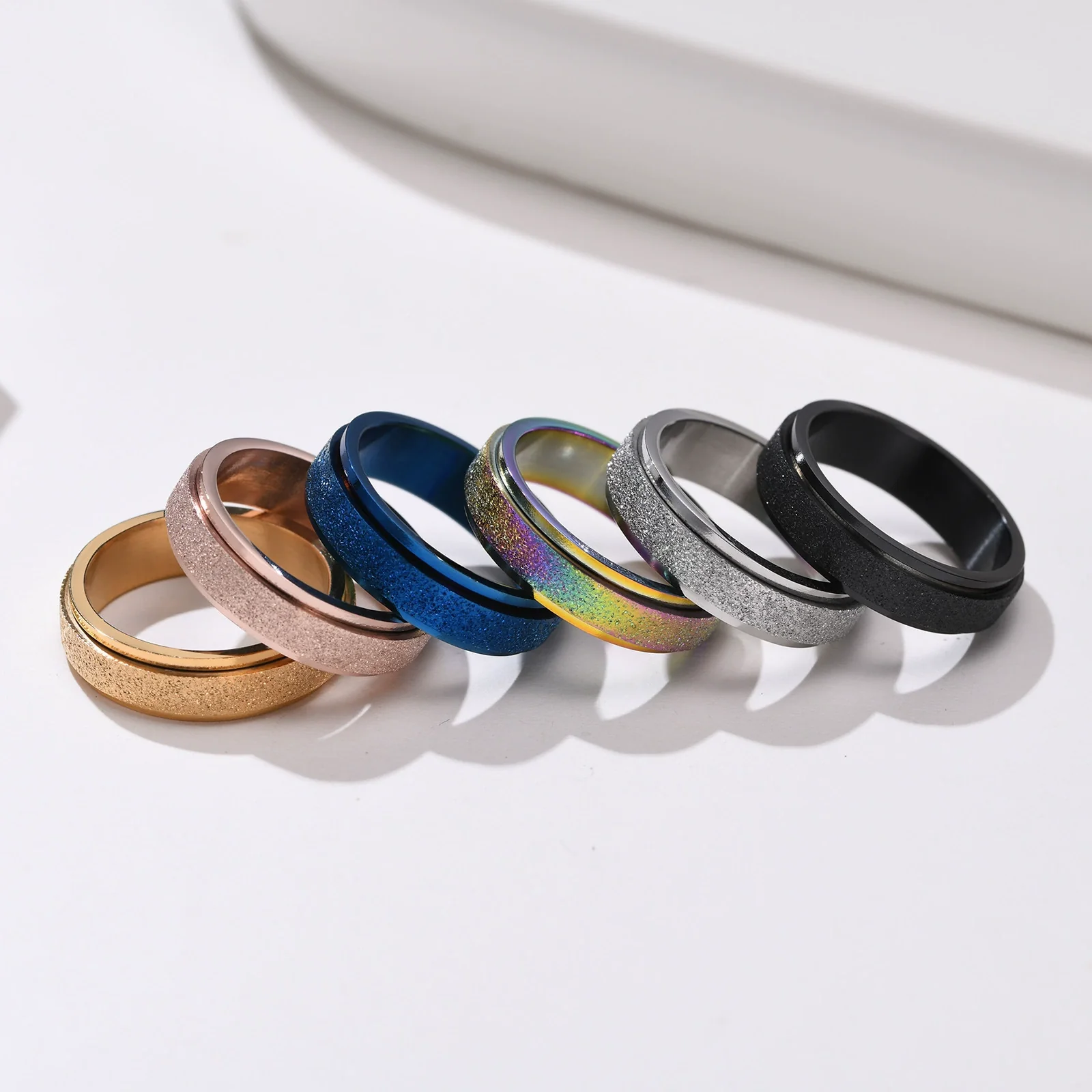 Stainless Steel Rotating Ring With Geometric Pattern And Electroplating For Men And Women