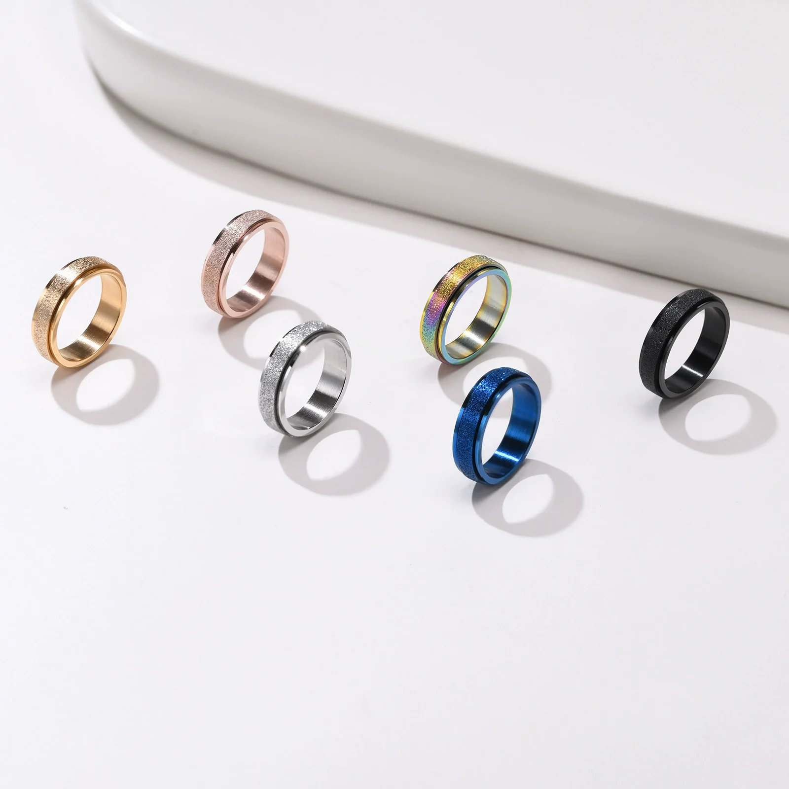 Stainless Steel Rotating Ring With Geometric Pattern And Electroplating For Men And Women - Image 4