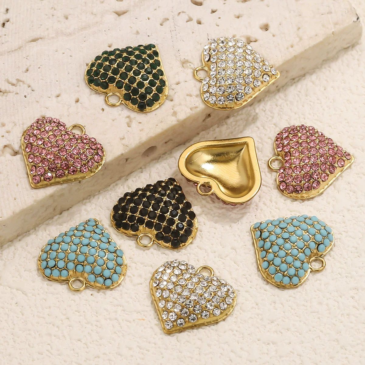 Stainless Steel Vacuum Plated Gold Heart Shaped Love Pendant Necklace Jewelry Accessories - Image 4