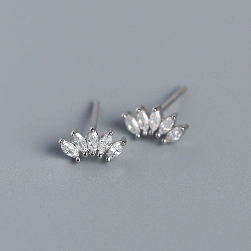 Sterling Silver Women's Earrings Light Luxury Crown Diamond Design - Image 7