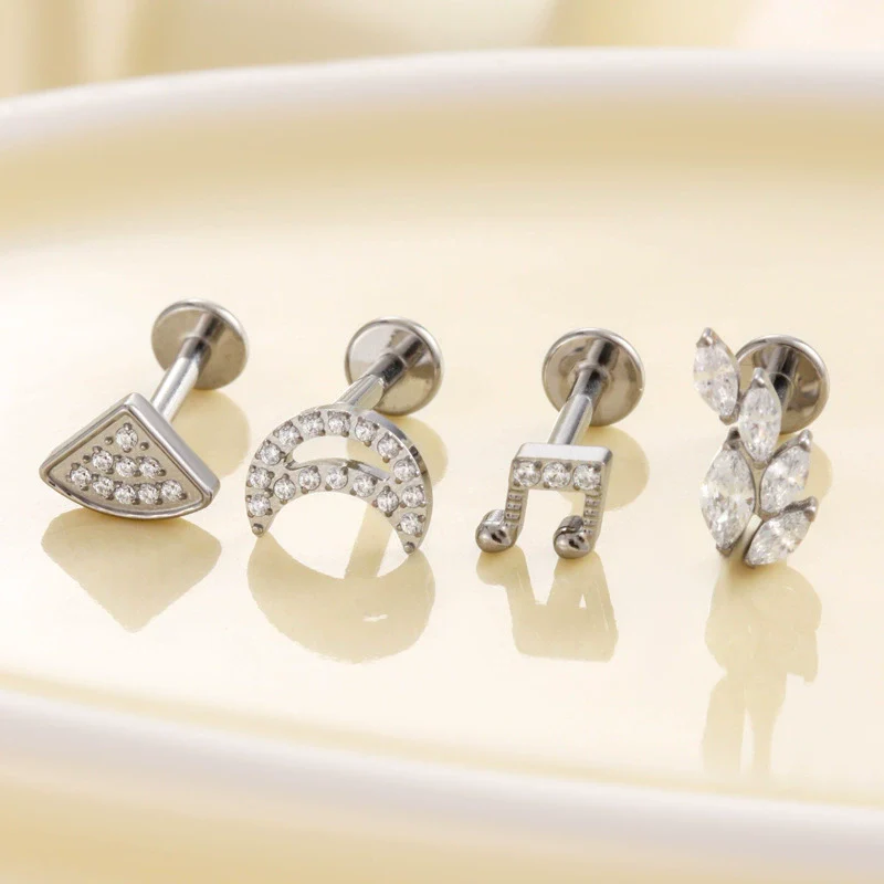 Titanium Alloy Flower Pattern Electroplated Women's Cartilage Puncture Earrings - Image 3
