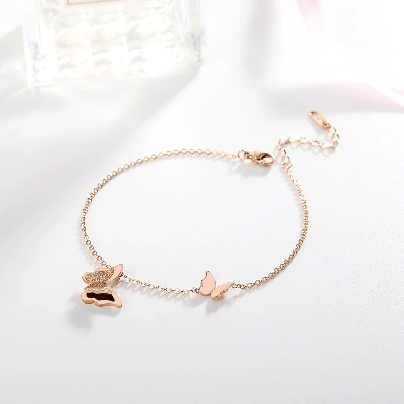 Titanium Steel Geometric Women's Wrist Jewelry Cold Style Simple Stylish Bracelet - Image 2