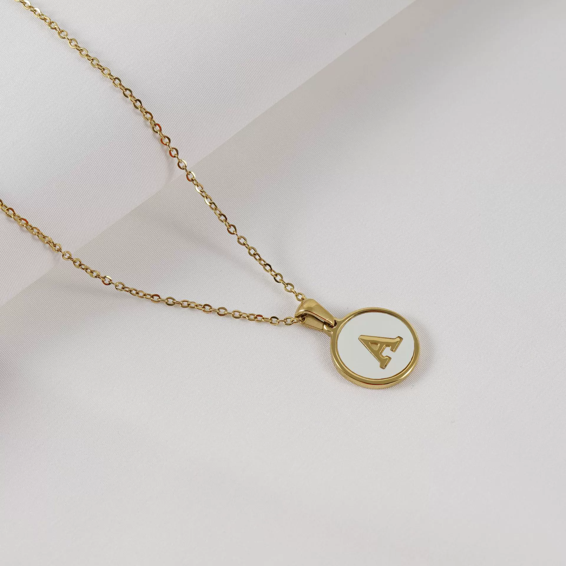 316L Stainless Steel Women's Letter Pattern Gold Inlaid Cross Chain Clavicle Necklace Pendant Jewelry - Image 3