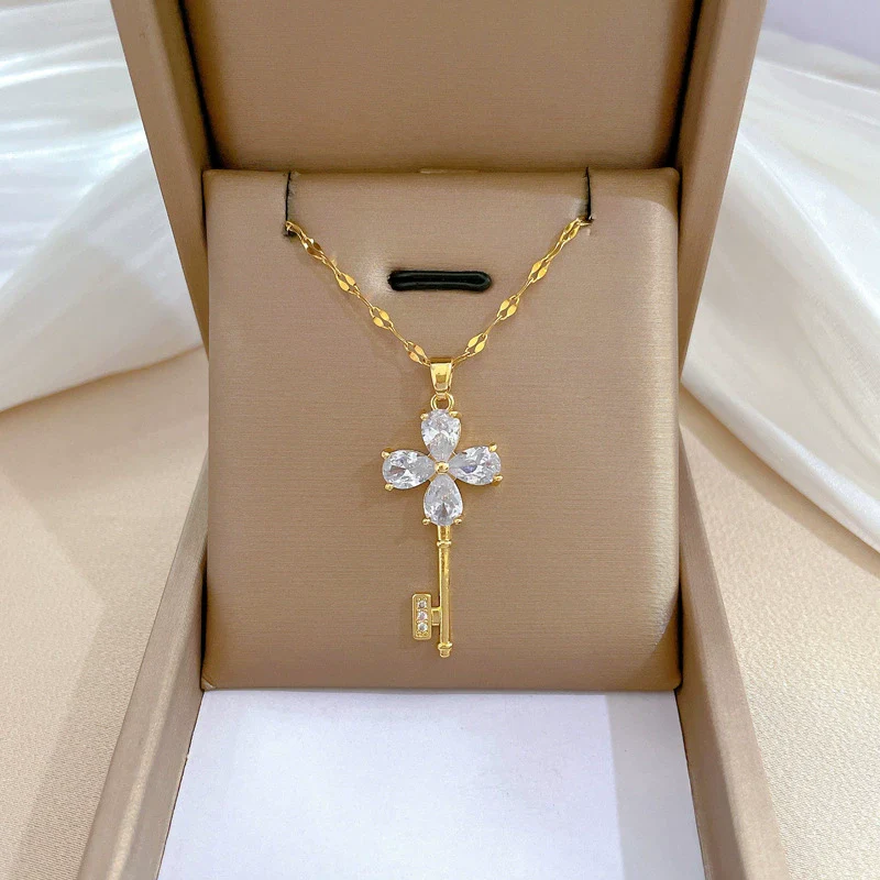 Titanium Steel Women's Luxury Flower Key Necklace With Geometric Pattern And Copper Pendant