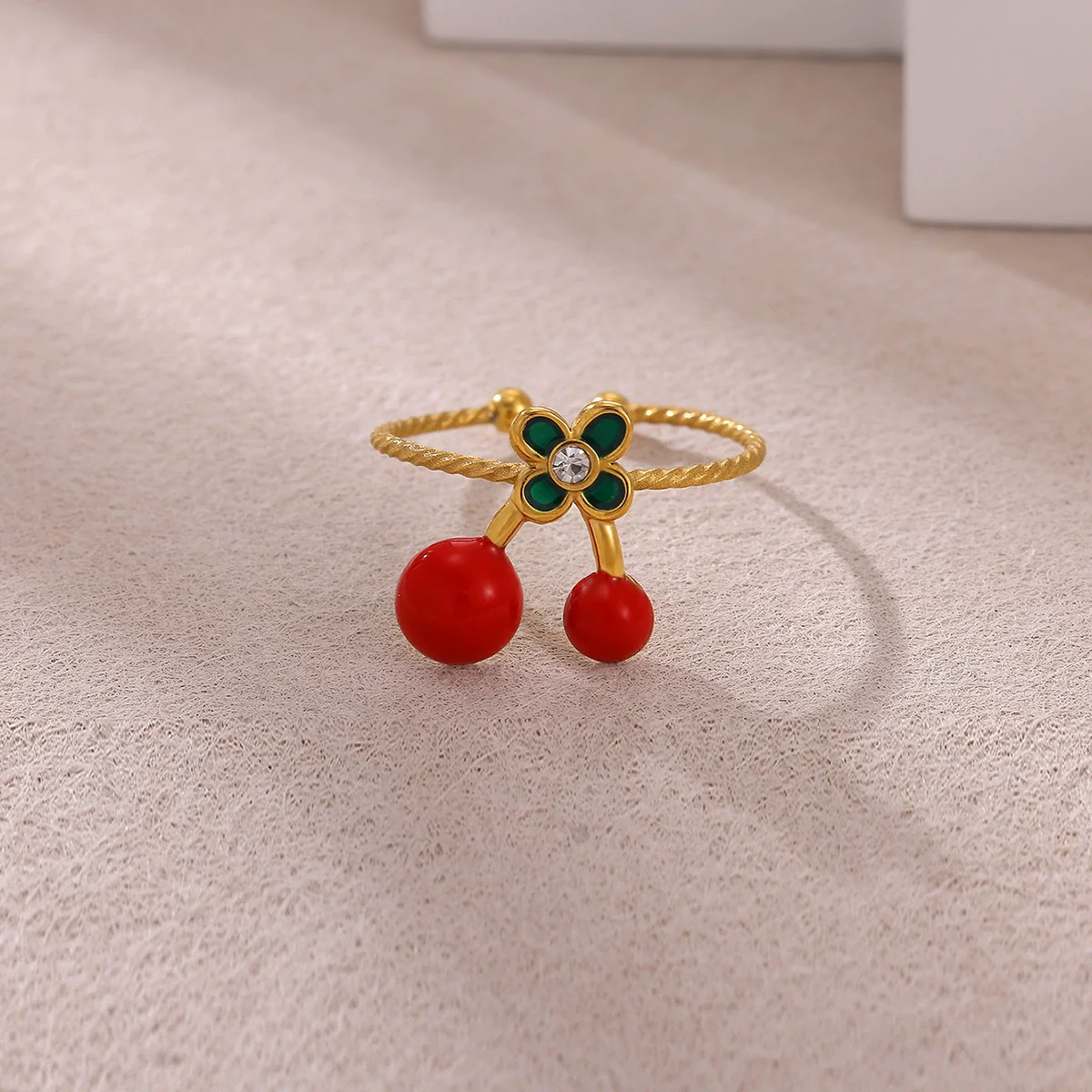 Trendy Light Luxury Geometric Gold Inlaid Stainless Steel Adjustable Fruit Ring For Women